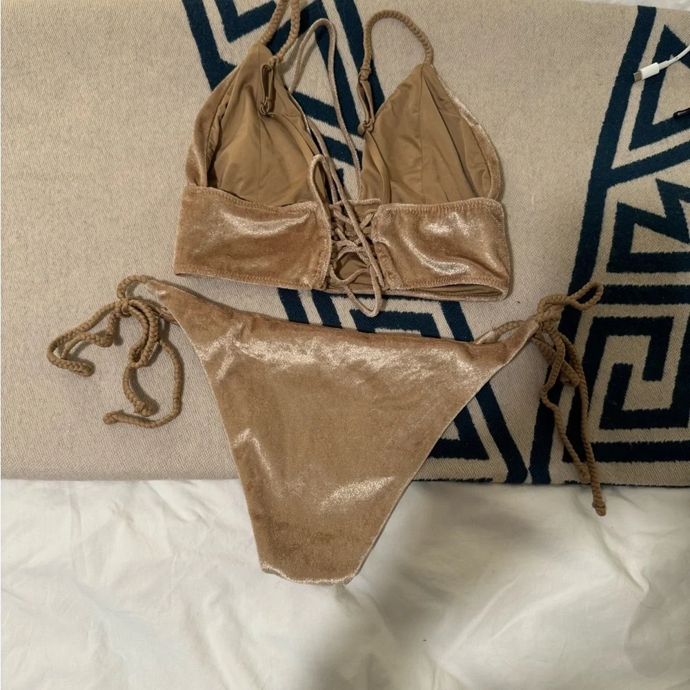 Frankies Gold Velvet bikini 2017
